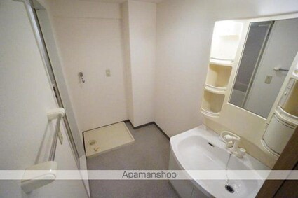 ラポール来住町[2LDK/63.41m2]の洗面所