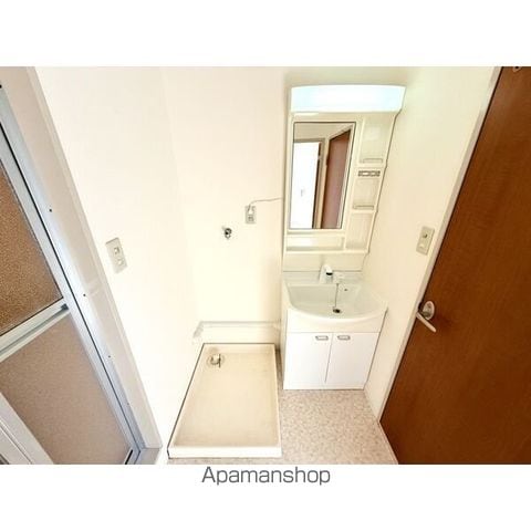 シャンポール高畑の内装写真