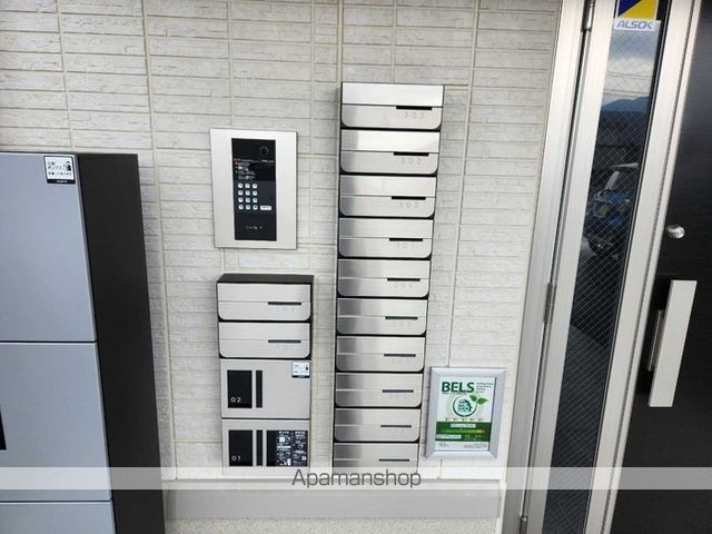 カトレアVIの玄関写真