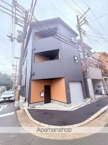 東淀川ガレージハウスの外観写真