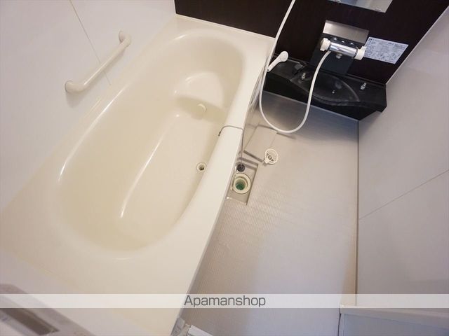 アシュトンIIの内装写真