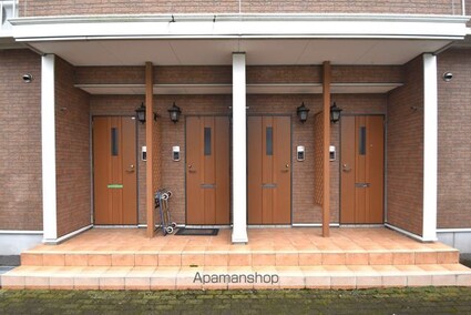 パストラーレＡ[2DK/44.7m2]のエントランス