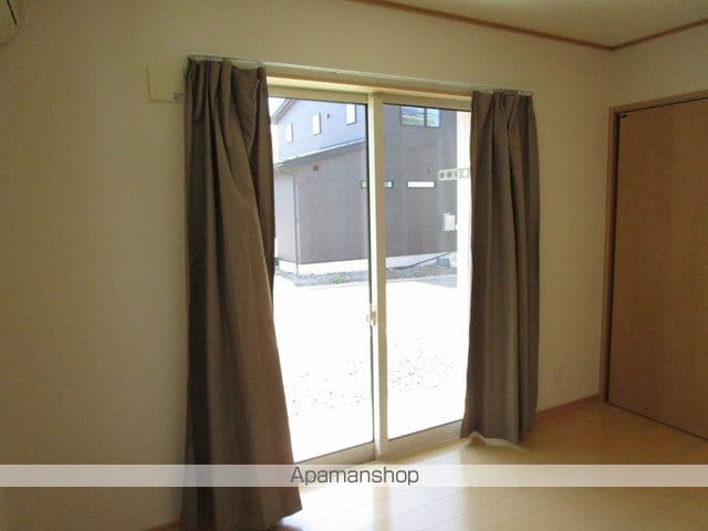 ナチュラルハウスの内装写真