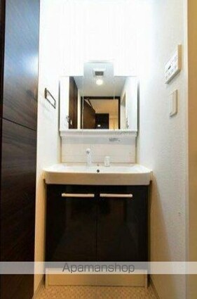 ジェノヴィア新宿早稲田グリーンヴェール[1K/25.59m2]の洗面所