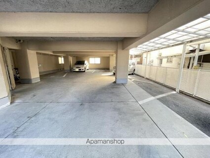 メゾンド安城寺２[1K/23.61m2]の駐車場