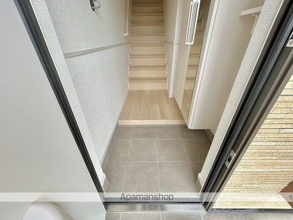 Ｍｏｄｅｒｎｅ　Ａｎｇｅ[2LDK/58.57m2]の玄関