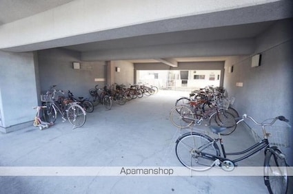 グリチネ松山インターシティ[3LDK/65.12m2]の共用部