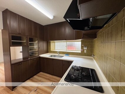 岩戸北２丁目戸建[4SLDK/125.82m2]の内装2