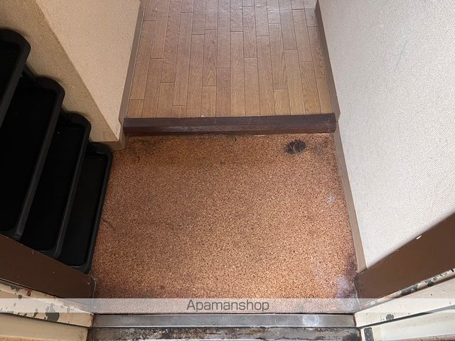 TINY SQUAREの内装写真