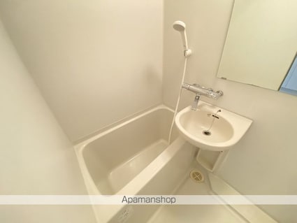 イーストン榴岡[1K/25.05m2]のバス