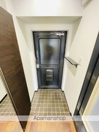 東京都新宿区富久町[1K/25.2m2]の玄関