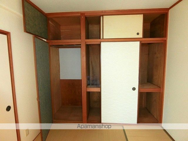 瓦宮住宅の内装写真