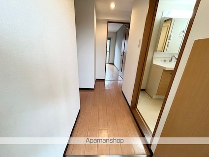 滋賀県長浜市口分田町[2LDK/56.21m2]の玄関