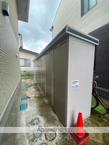 アドバンスの外観写真