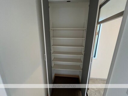 ＭＫＯ中須賀Ｂ[1LDK/41.51m2]の玄関