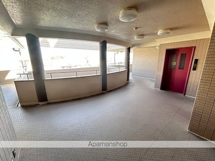 メゾンロワイヤル松田[1R/28.53m2]の共用部2