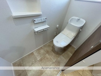 緑ヶ丘東通貸家[3LDK/83.3m2]のトイレ