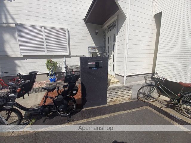 国松町外山貸家の内装写真
