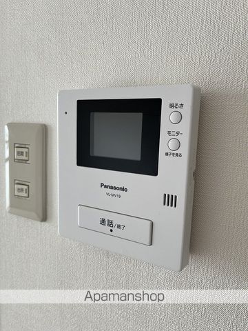ブランミュール陶器の内装写真