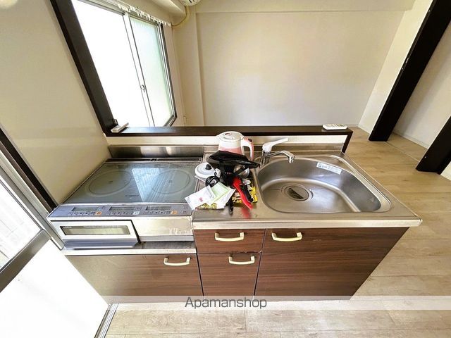 日商岩井袋町マンションの内装写真