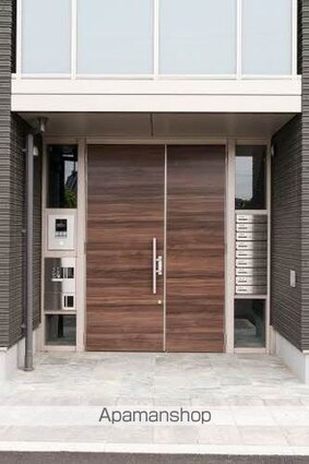 ベレオ鳴神[1LDK/47.46m2]のエントランス