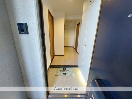 ル・ロア・ヴェール[3LDK/78.6m2]の玄関