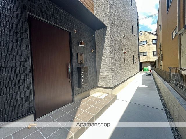 GLANZ 上新庄の玄関写真