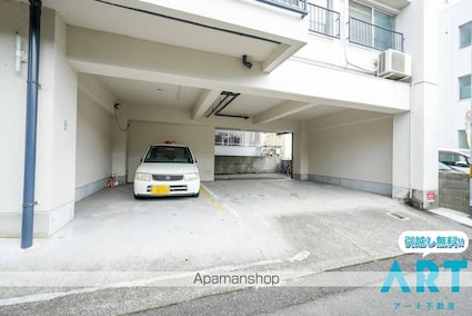 オックスフォードサーカス　ステーションフロント[2DK/41.31m2]の駐車場