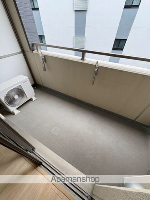 東京都新宿区中落合１丁目[1R/24.09m2]のバルコニー