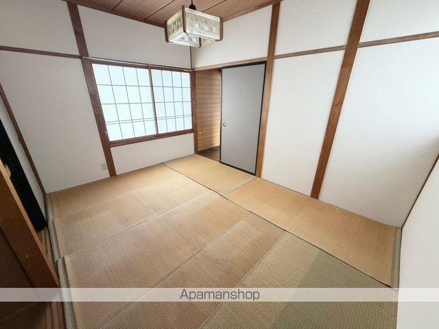 徳永保友様貸家の内装写真
