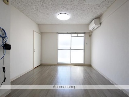 花繁ビル[1R/21m2]のリビング・居間