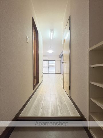 アンプルール新屋敷の内装写真