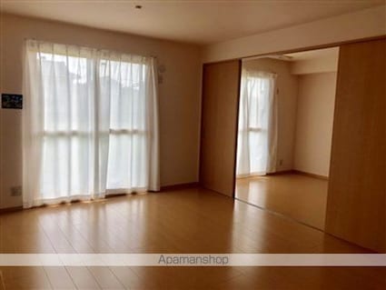 Ｔｈｉｃｋ　Ｇａｒｄｅｎ[2LDK/59.58m2]のリビング・居間