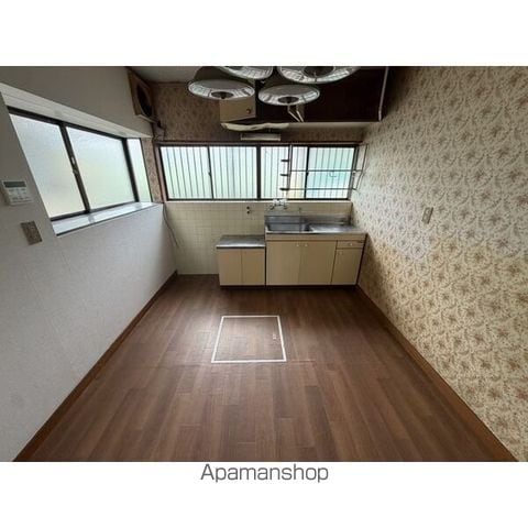 紀勢本線 黒江駅 徒歩15分 2階建 築44年の内装写真