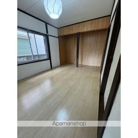 弥生町戸建の内装写真