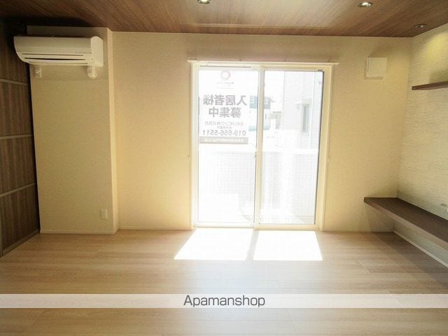 RESUA向中野 A棟の内装写真
