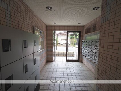 メゾン・ド・マニエール[1R/14.54m2]の共用部1