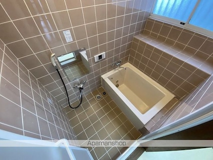 上野住宅[3LDK/72.86m2]のバス