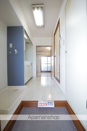レイモンドハウス[1R/18m2]の玄関