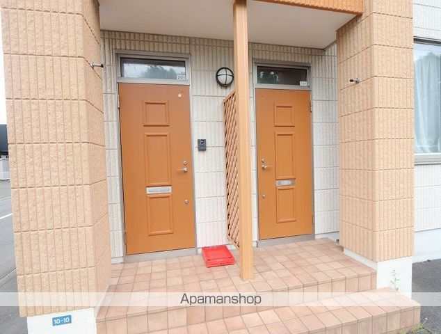 メゾンシャリテの玄関写真