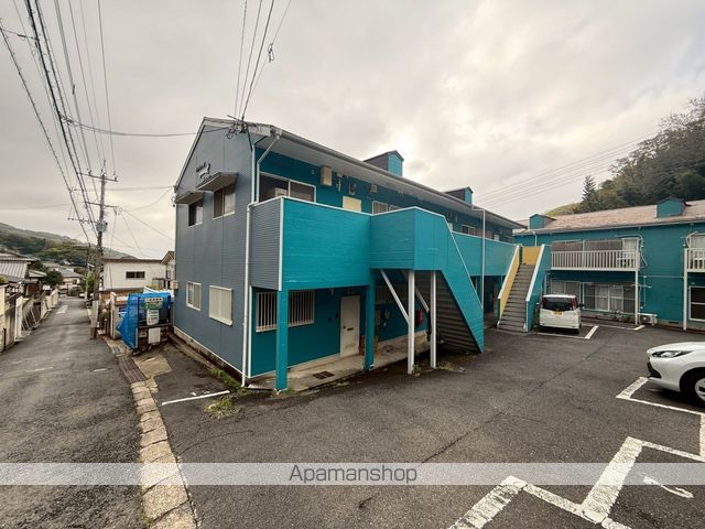グランデール鳴水B棟の玄関写真