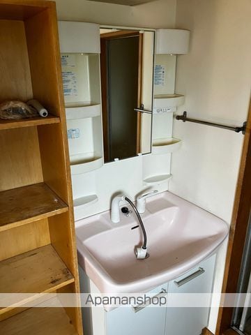札幌市西区 2階建 築39年の内装写真