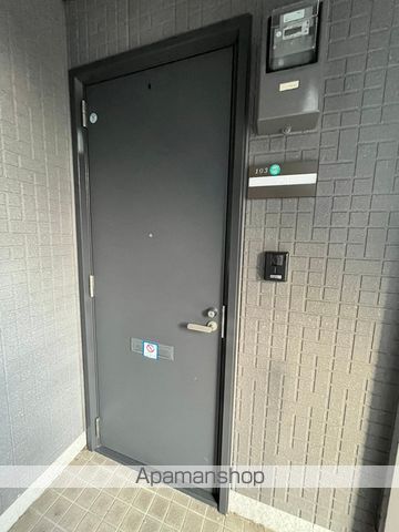 Ｔ・Ｙファミール　Ⅱ棟[2K/42.72m2]の玄関