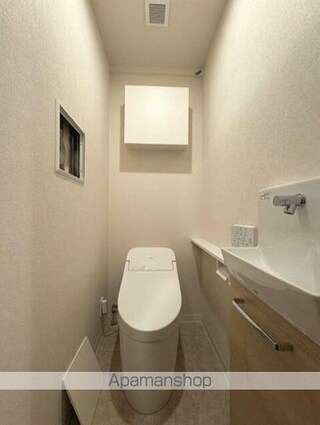 ＲＯＯＴｓ　Ｓｈｉｎｊｕｋｕ　Ｗａｋａｍａｔｓｕｃｈｏ[2LDK/45.08m2]のトイレ