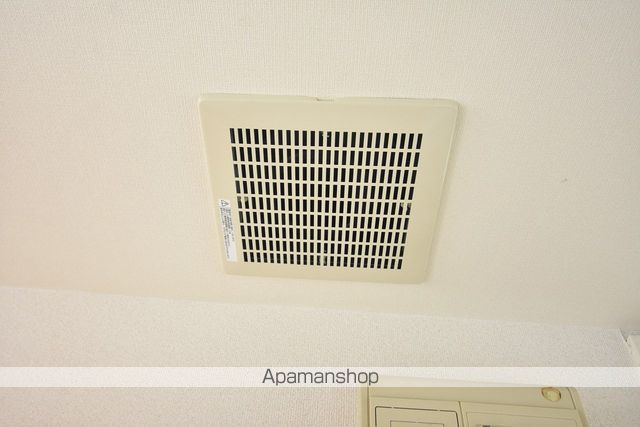 長屋アパートメントHACHIの内装写真