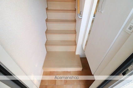 メゾンＫー２・３　Ｋー２[1LDK/47.4m2]の玄関