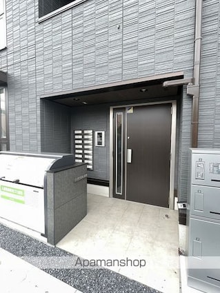 Ｄーカヴェリ本千葉[1LDK/40.78m2]のエントランス