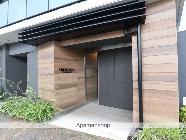 SーRESIDENCE浅間町の玄関写真