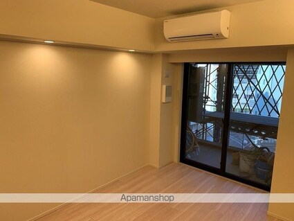 ブランシエスタ飯田橋[1K/27.2m2]のリビング・居間