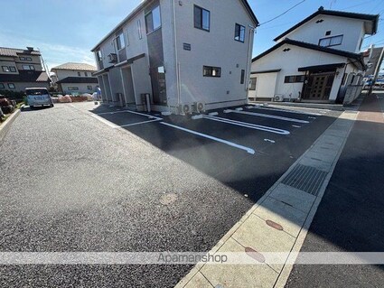 ノワール・ブラン[3LDK/72.8m2]の外観4